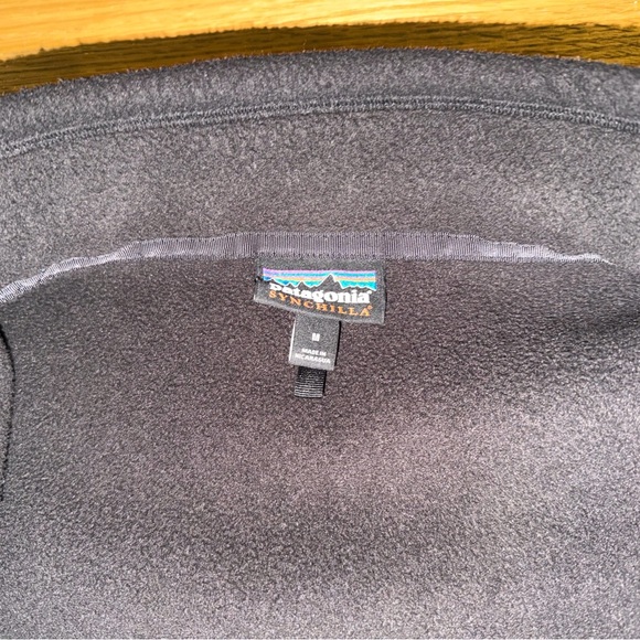 Men’s Patagonia Synchilla Fleece medium - Picture 3 of 4